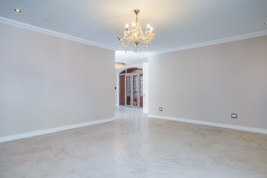 To Let 4 Bedroom Property for Rent in Val De Vie Estate Western Cape